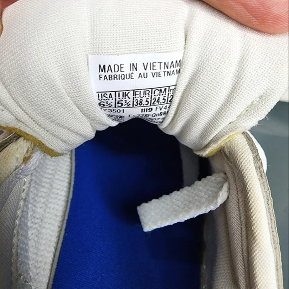 Reebok Club White Blue Yellow Leather Athletic Lace Low Top Shoe Size 6 - Picture 9 of 11